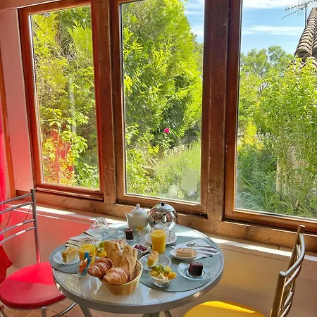 Le Beauséjour Bed & Breakfast