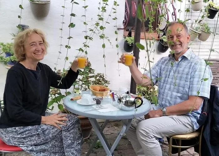 Le Beauséjour Couette-café 3*