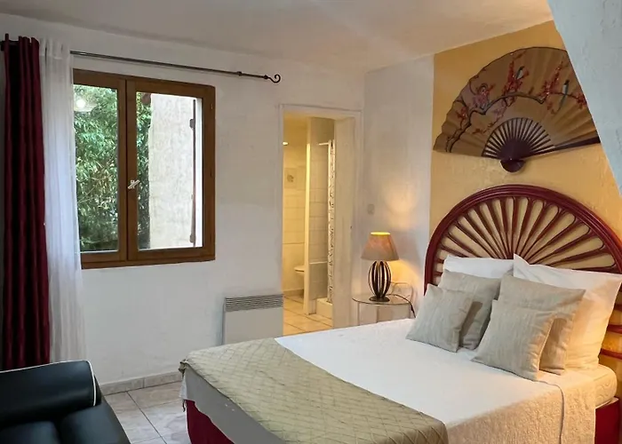 Le Beausejour Bed & Breakfast 3*